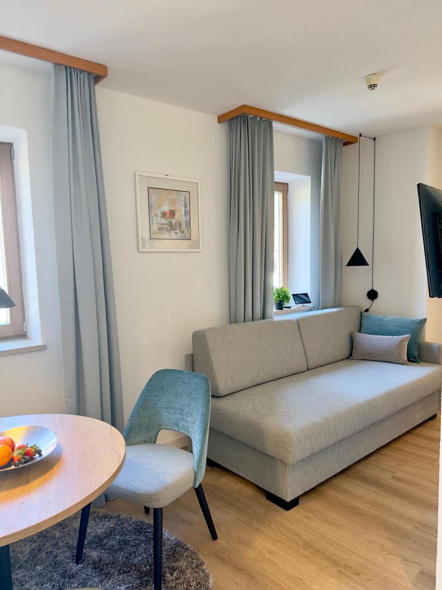 Living & Serviced By Blauer Wolf Gunzenhausen