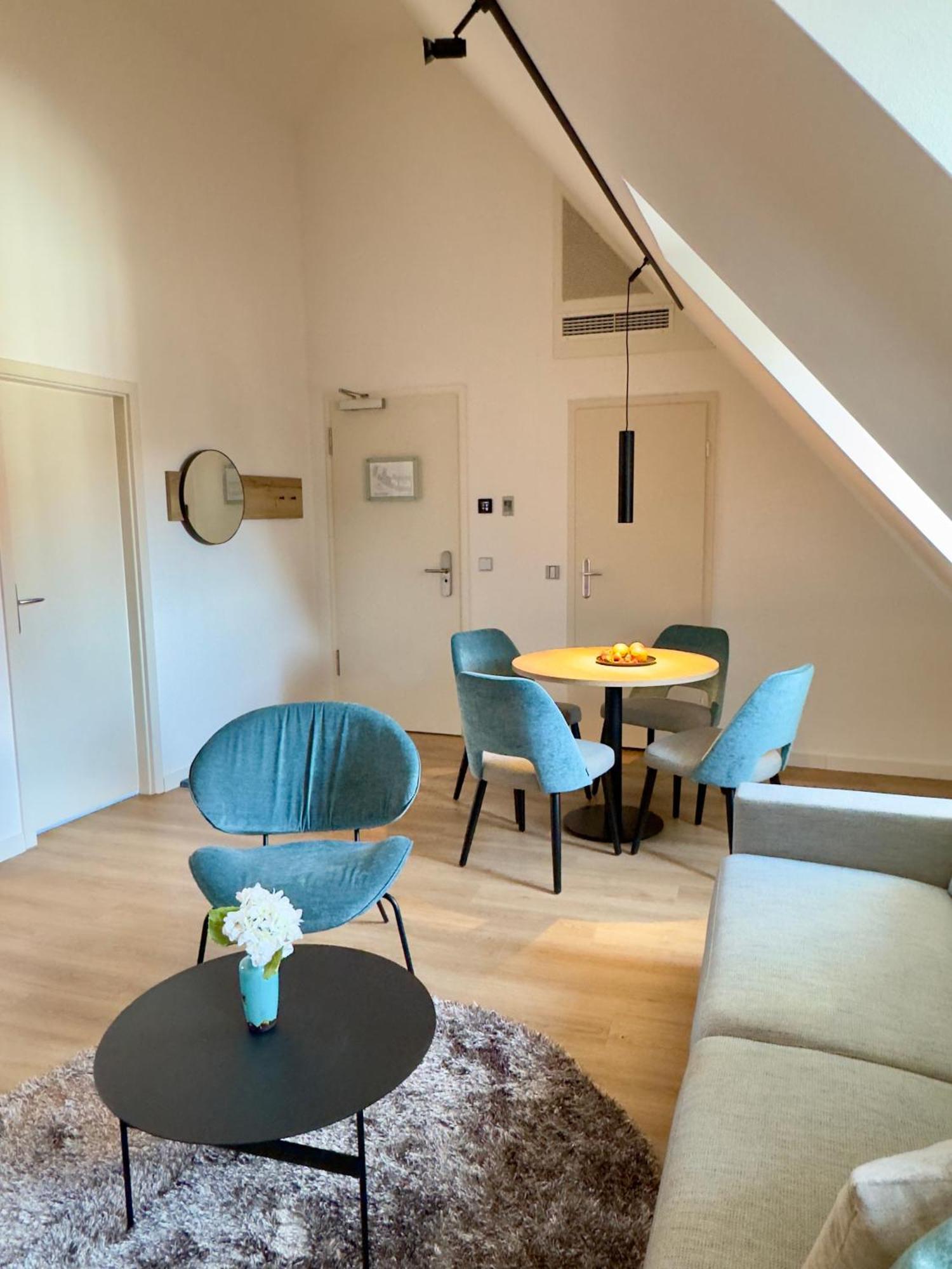 Apartment Living & Serviced By Blauer Wolf *
