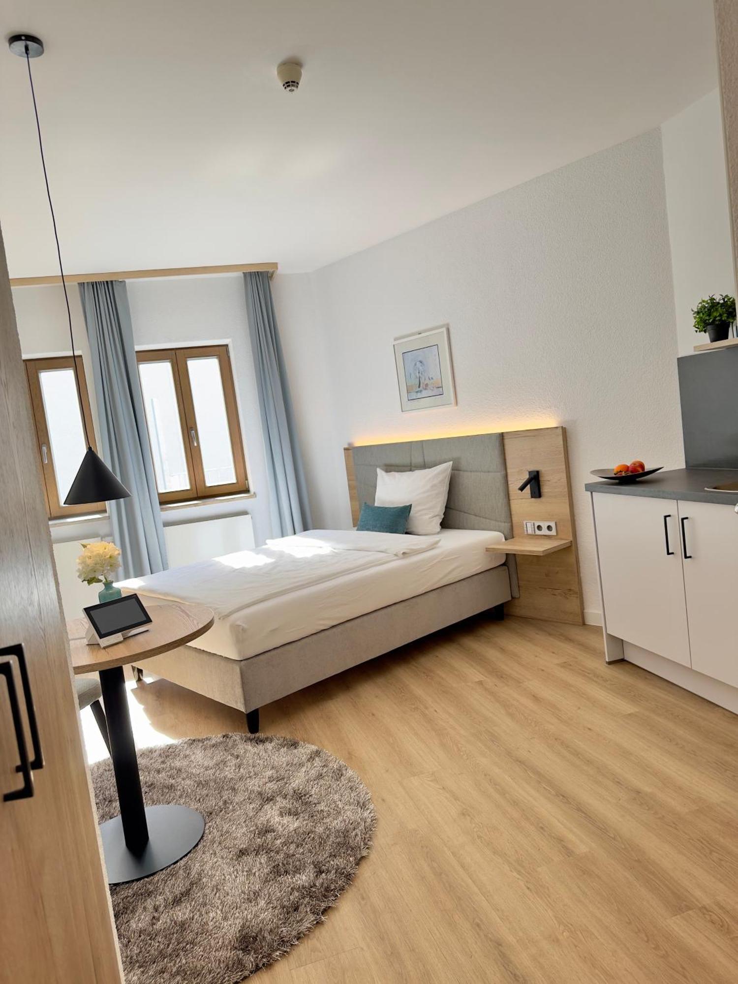 Living & Serviced By Blauer Wolf * Gunzenhausen