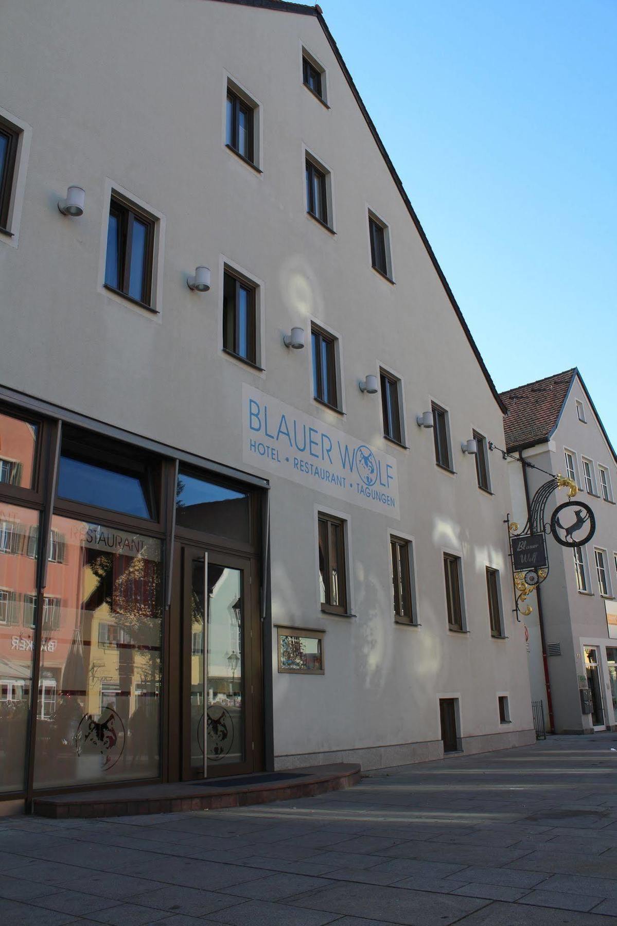 Living & Serviced By Blauer Wolf
