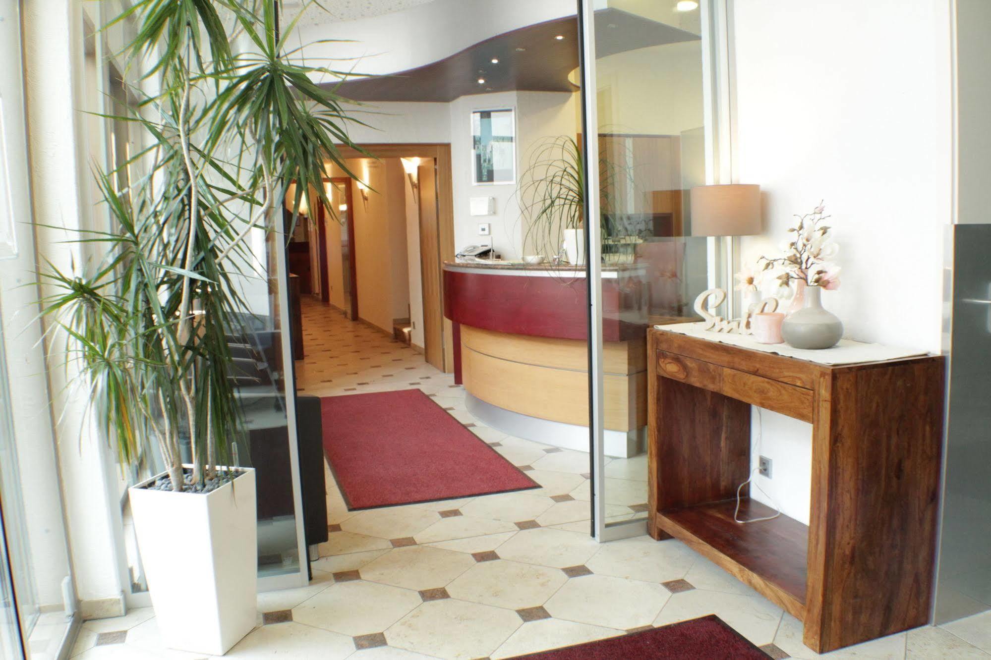 Living & Serviced By Blauer Wolf * Gunzenhausen