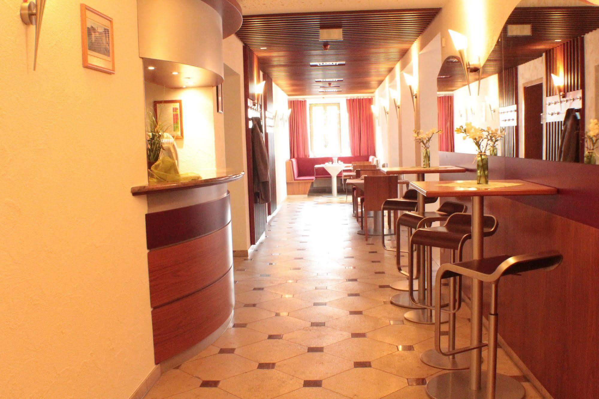 Apartment Living & Serviced By Blauer Wolf *